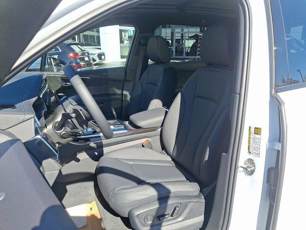new 2026 Audi Q7 car, priced at $68,295