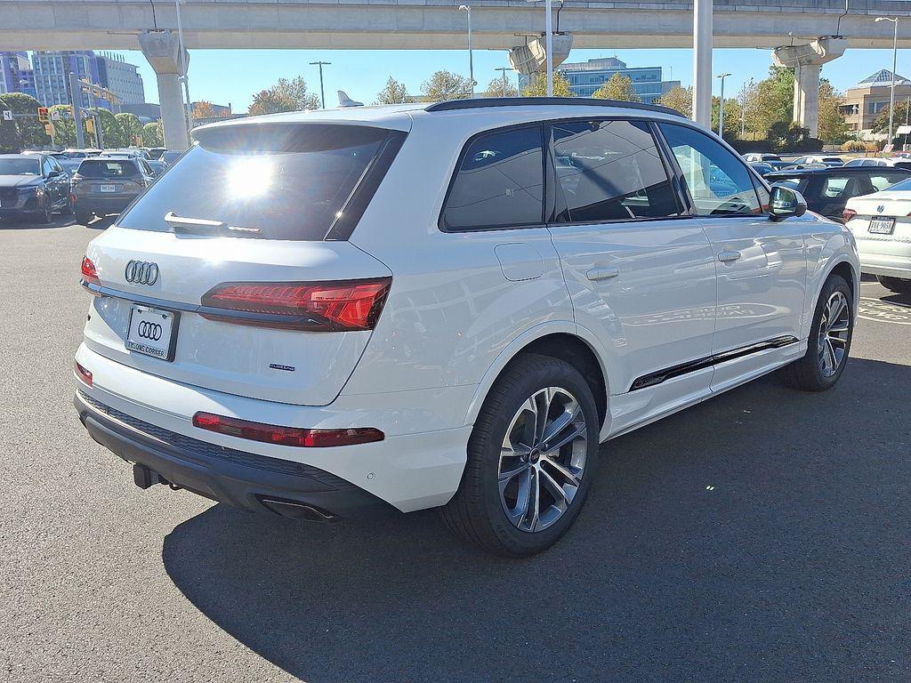new 2026 Audi Q7 car, priced at $68,295