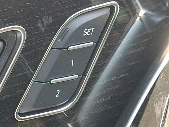 new 2025 Audi Q7 car, priced at $77,580