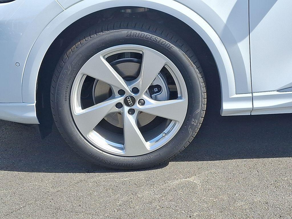 new 2025 Audi Q5 Sportback car, priced at $66,675