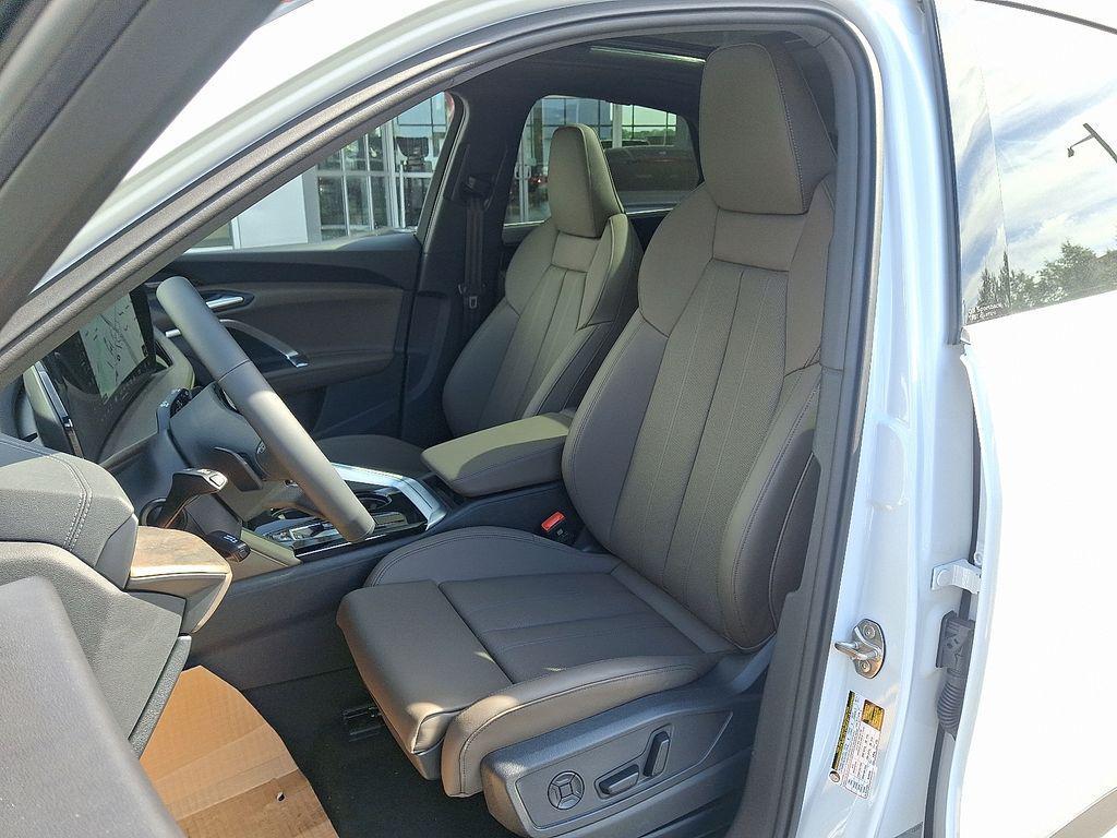 new 2025 Audi Q5 Sportback car, priced at $66,675