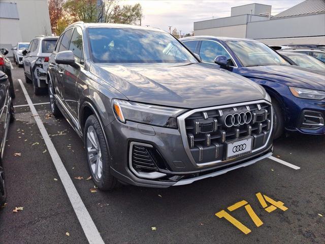 new 2025 Audi Q7 car, priced at $74,900