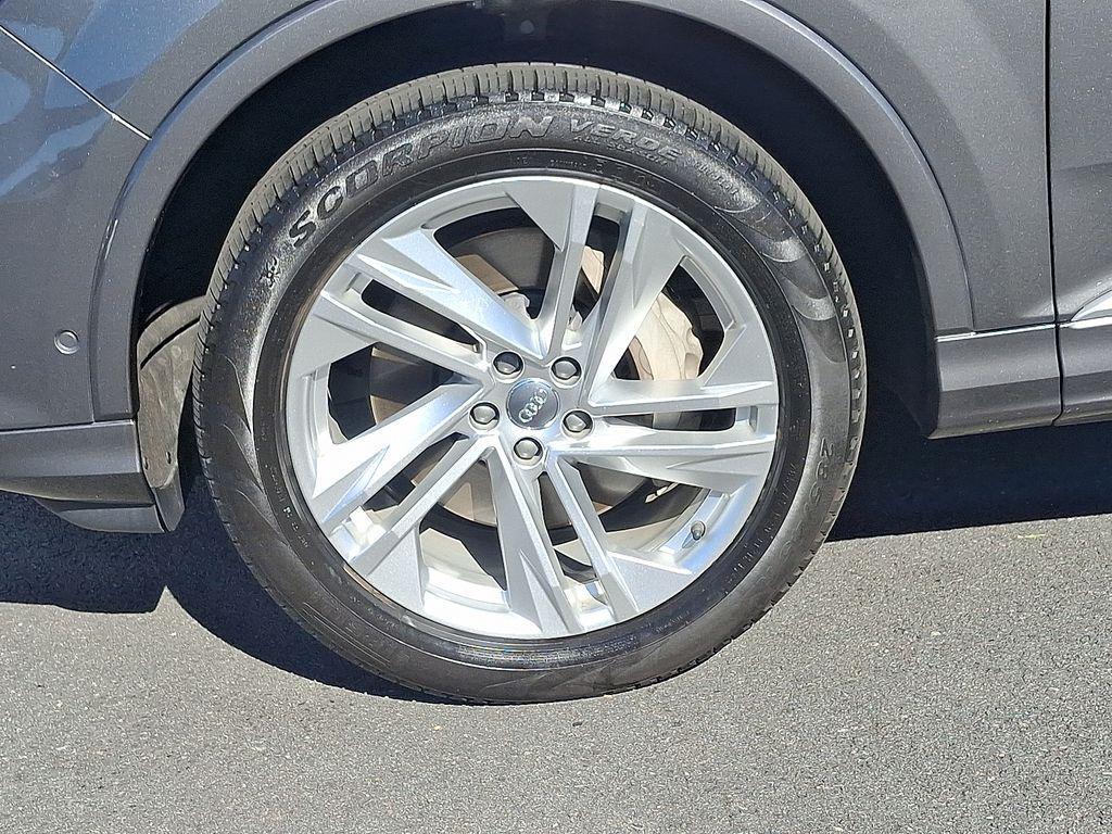 used 2021 Audi Q7 car, priced at $27,720