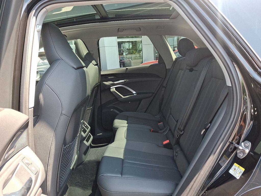 new 2025 Audi Q5 car, priced at $61,300