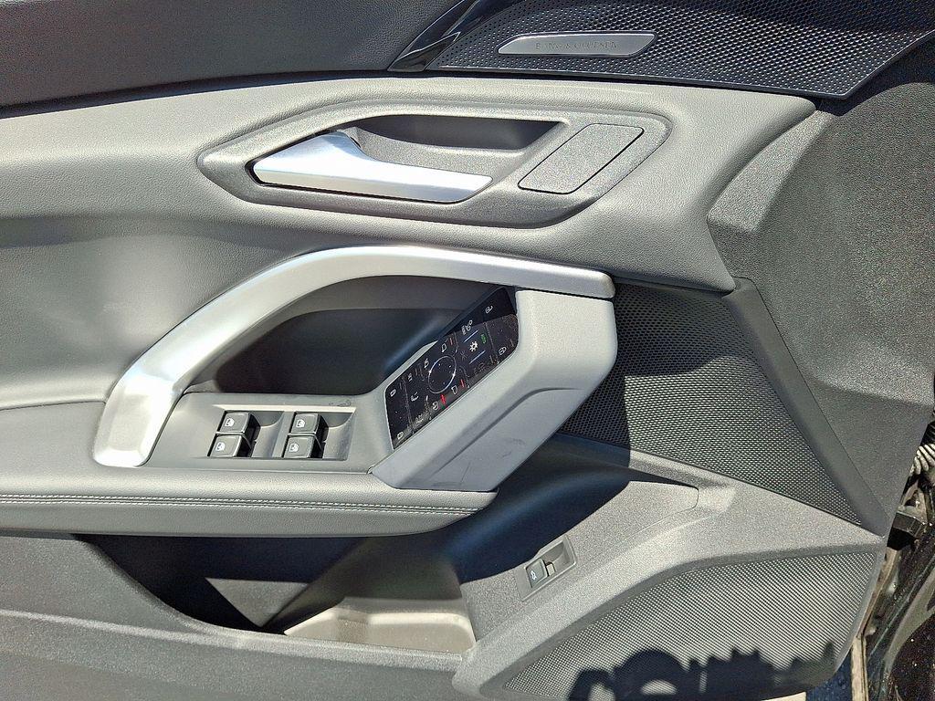 new 2025 Audi Q5 car, priced at $61,300