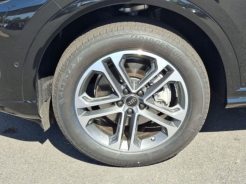 new 2025 Audi Q5 car, priced at $58,190