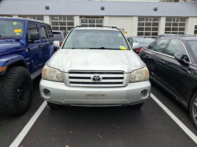 used 2005 Toyota Highlander car, priced at $6,420