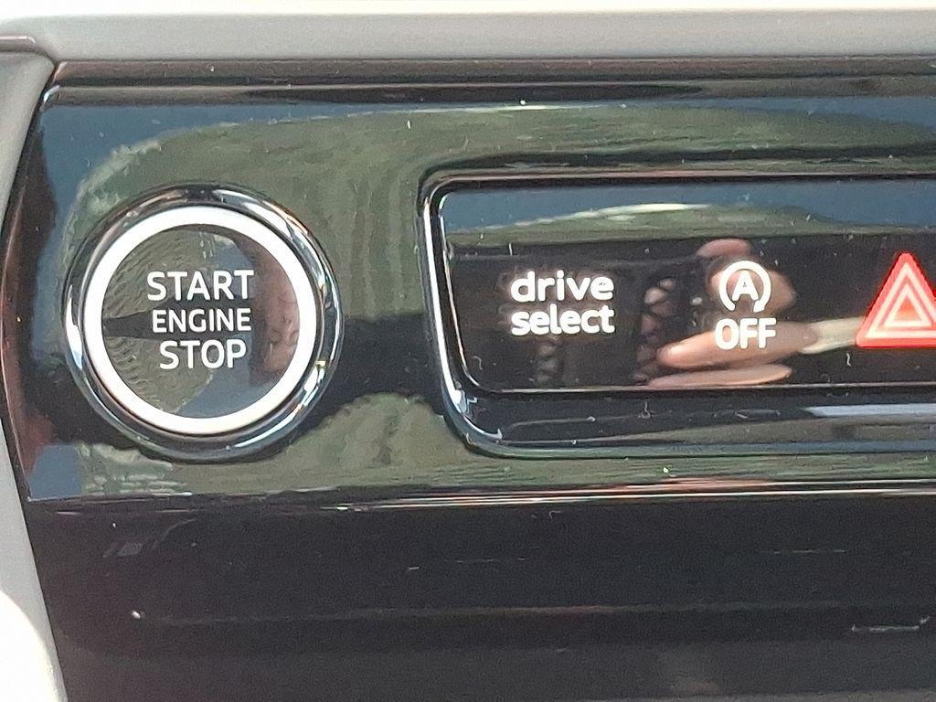 new 2025 Audi Q5 car, priced at $61,300