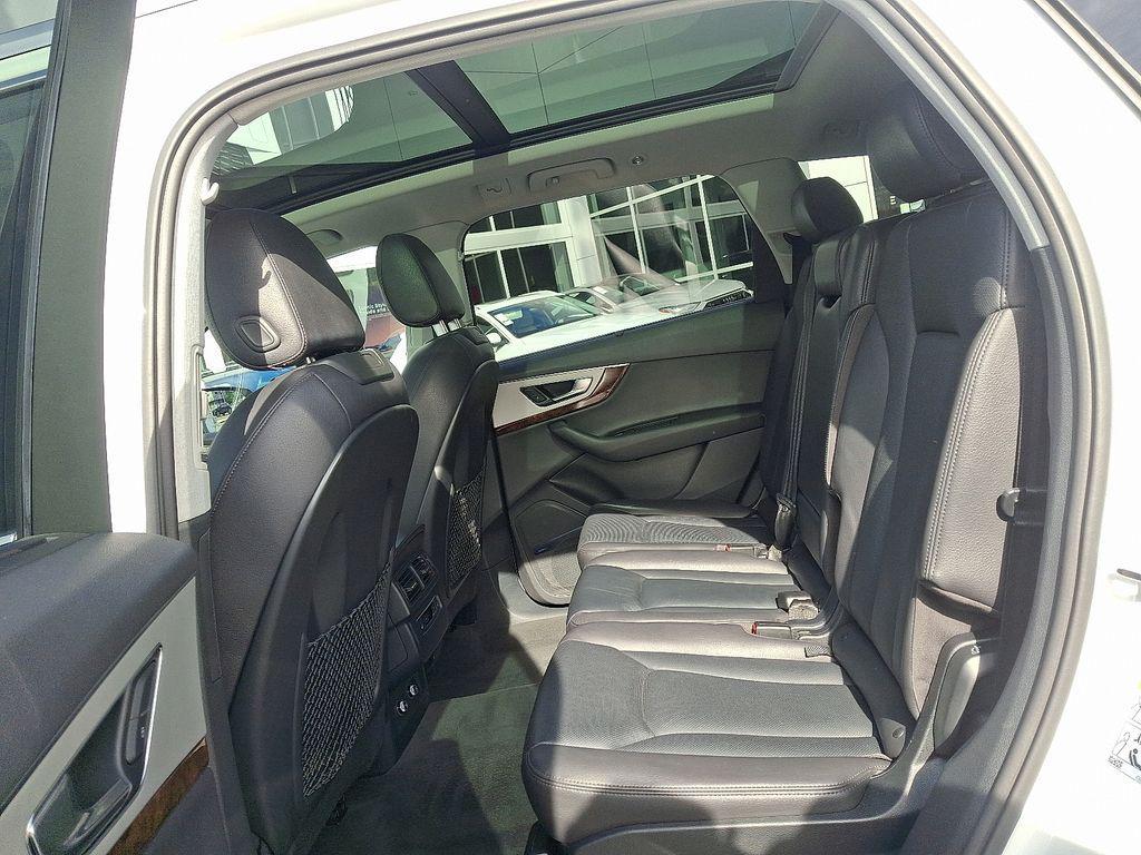 used 2018 Audi Q7 car, priced at $21,820