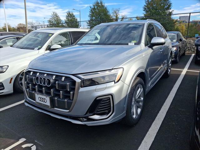 new 2025 Audi Q7 car, priced at $71,050