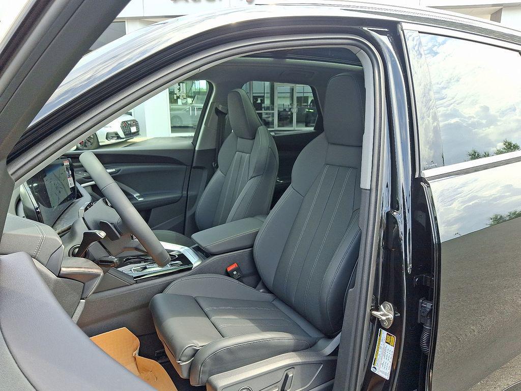 new 2025 Audi Q5 car, priced at $61,300