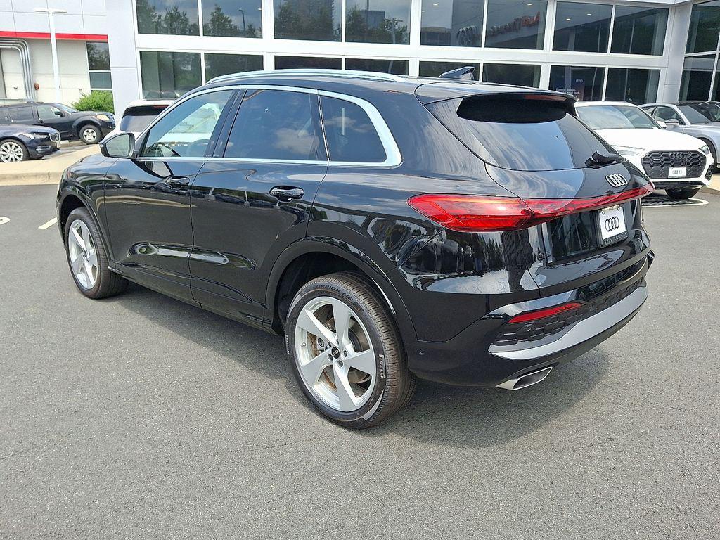 new 2025 Audi Q5 car, priced at $61,300