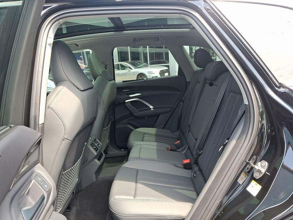 new 2025 Audi Q5 car, priced at $61,300