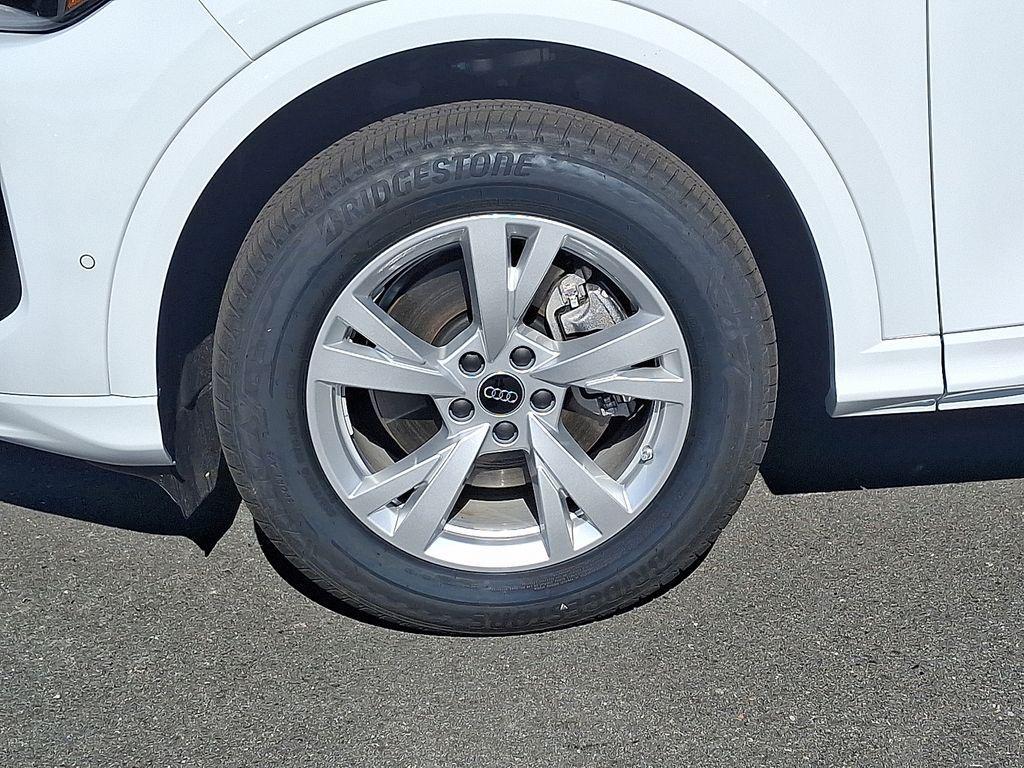 new 2025 Audi Q5 car, priced at $56,860