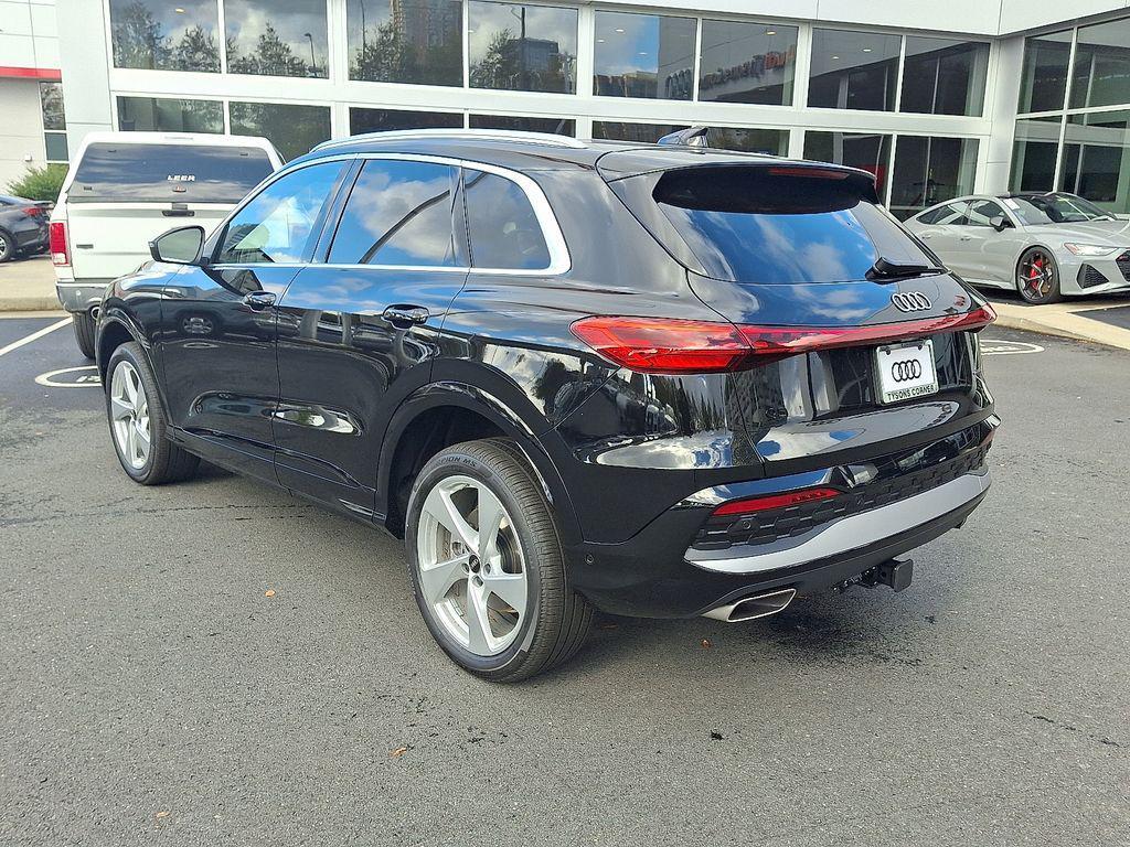 new 2025 Audi Q5 car, priced at $61,950