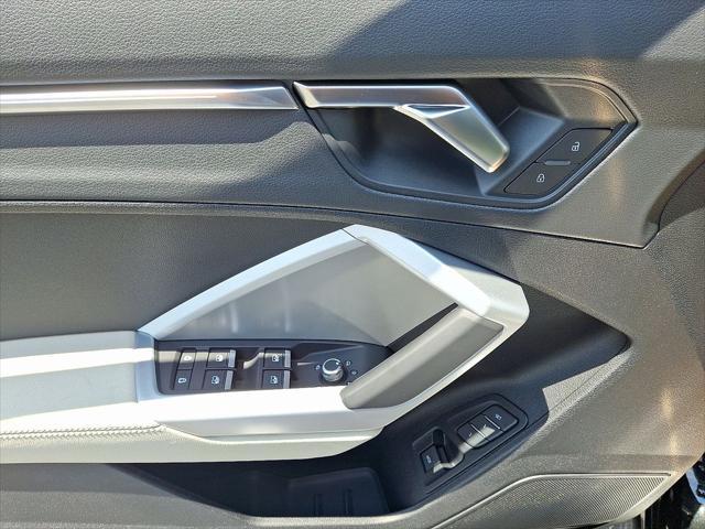 new 2025 Audi Q3 car, priced at $45,200