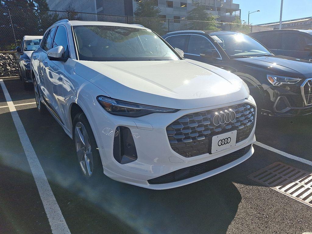 new 2025 Audi Q5 car, priced at $60,705