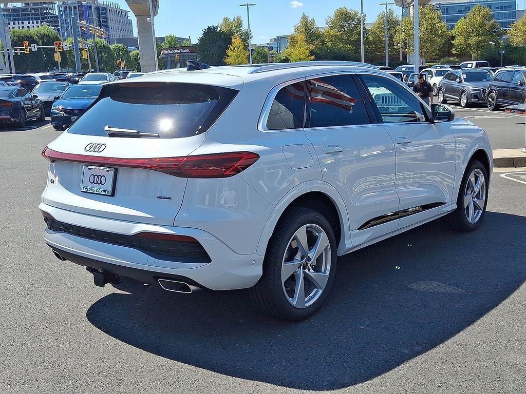 new 2025 Audi Q5 car, priced at $61,950