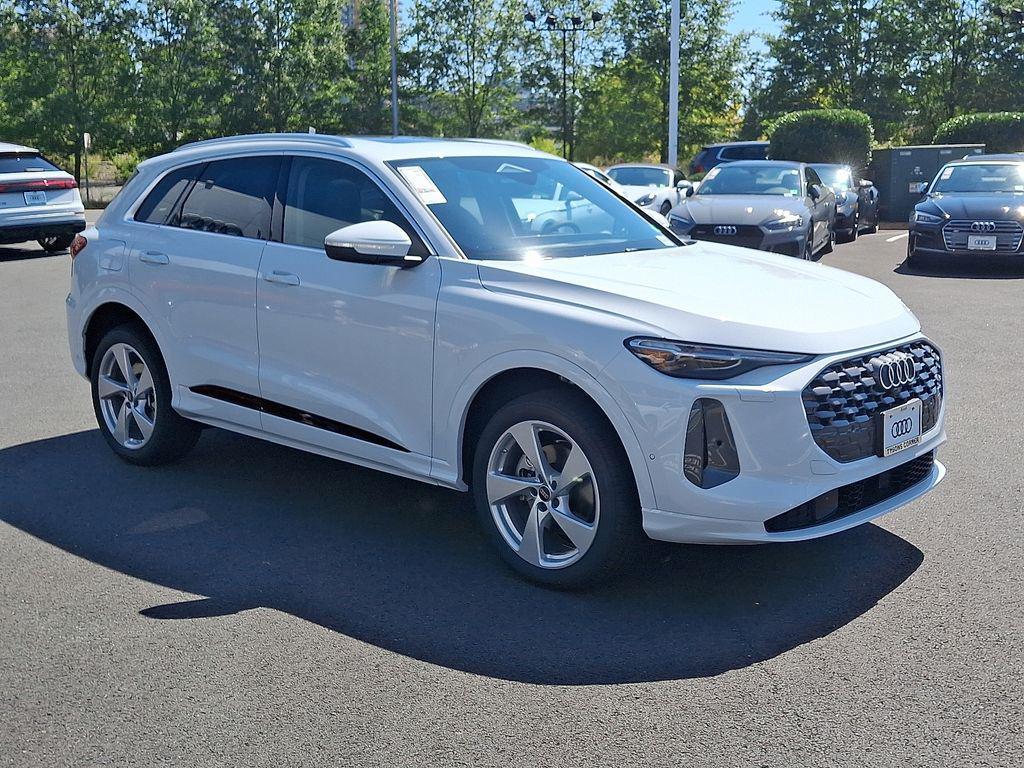 new 2025 Audi Q5 car, priced at $61,950