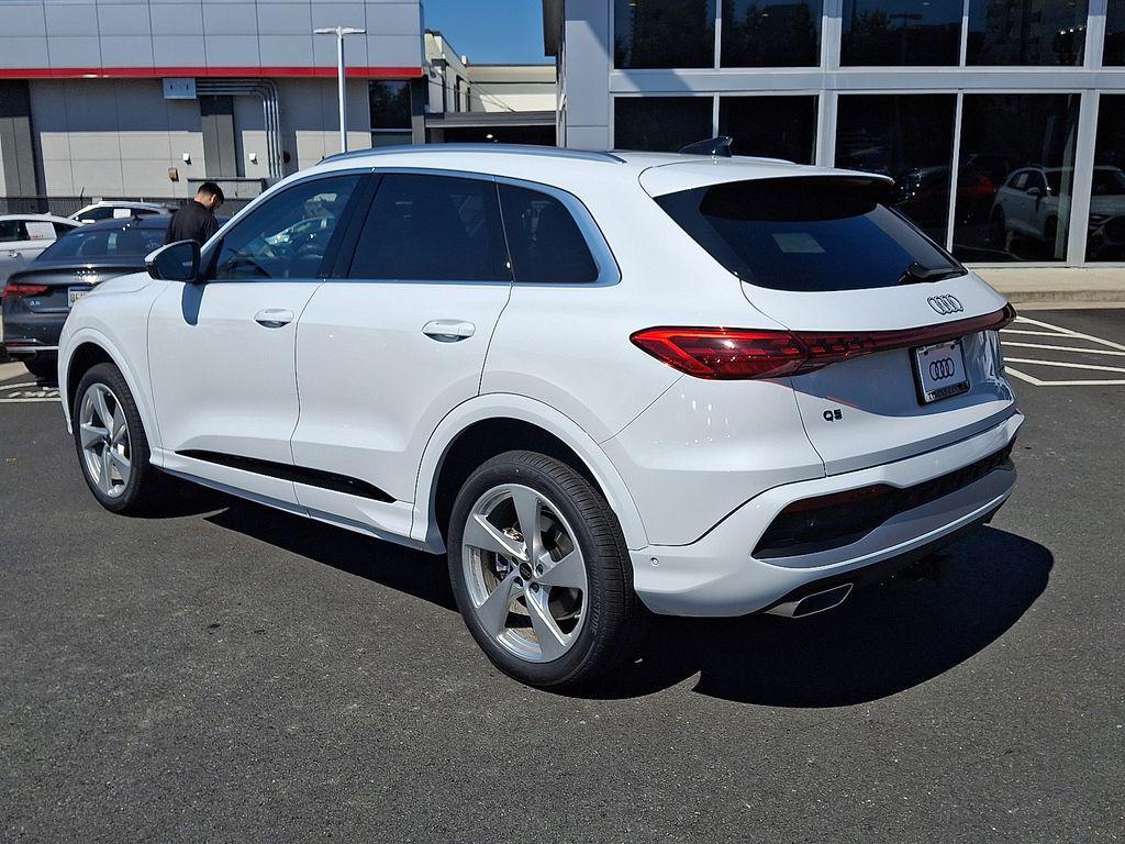 new 2025 Audi Q5 car, priced at $61,950