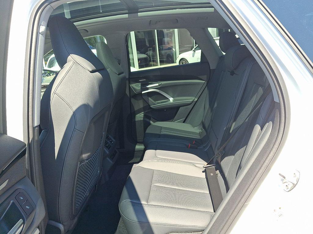 new 2025 Audi Q5 car, priced at $61,950