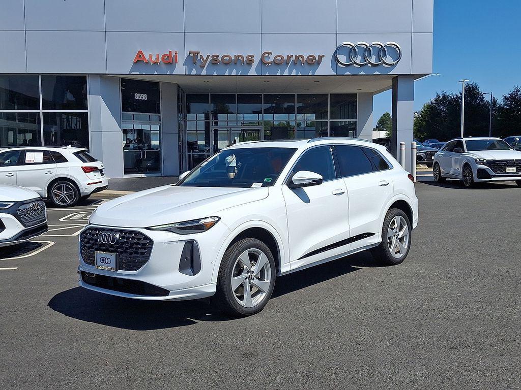 new 2025 Audi Q5 car, priced at $61,950