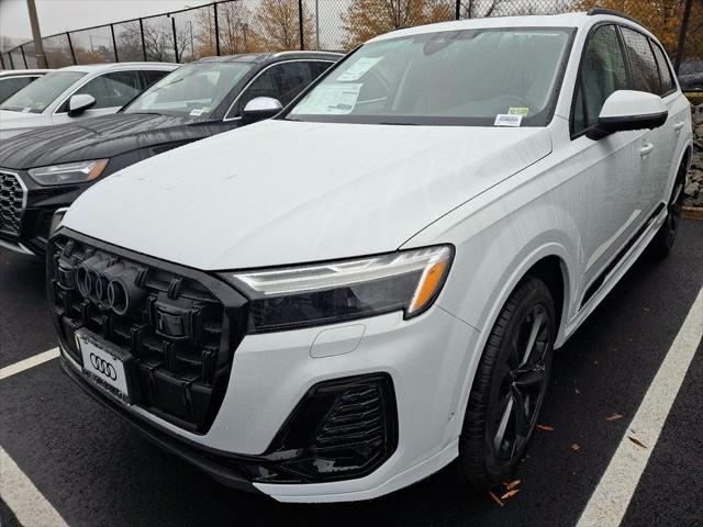 new 2025 Audi Q7 car, priced at $74,700