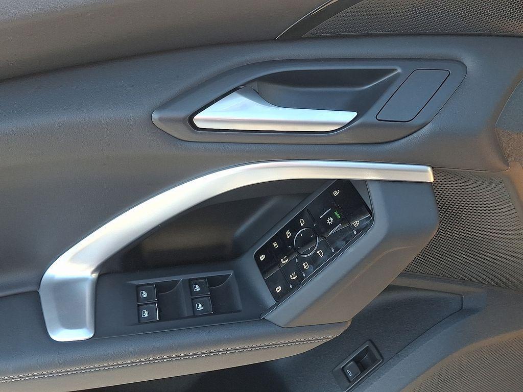 new 2025 Audi Q5 car, priced at $57,660