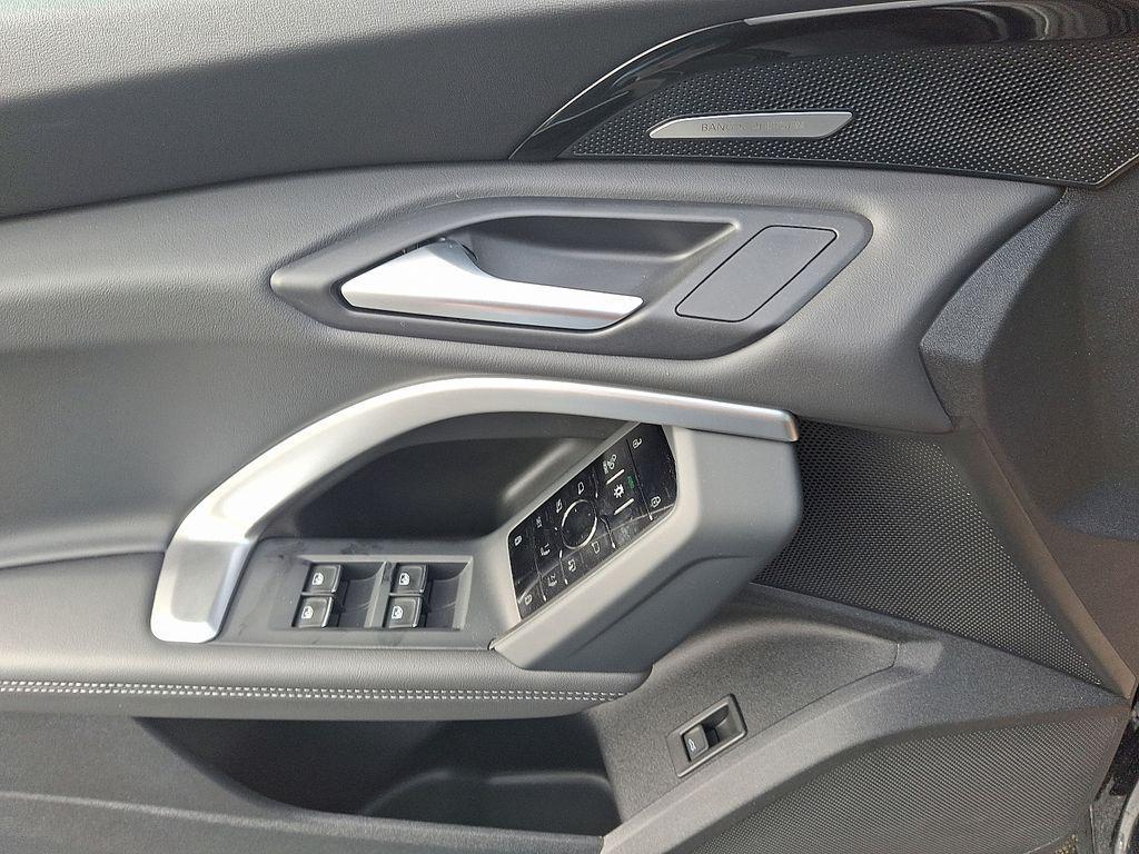 new 2025 Audi Q5 car, priced at $64,050