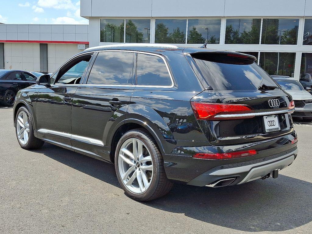 new 2025 Audi Q7 car, priced at $76,350