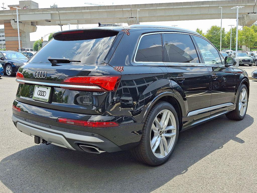 new 2025 Audi Q7 car, priced at $76,350