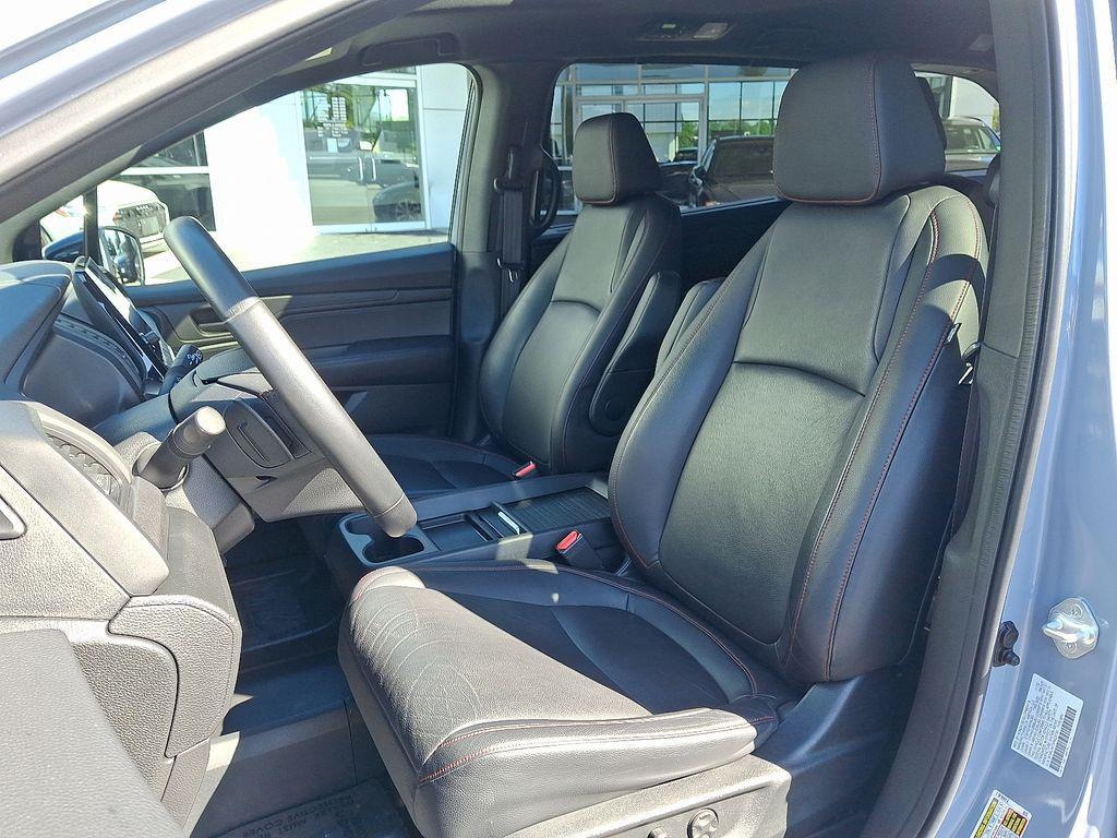 used 2023 Honda Odyssey car, priced at $33,930