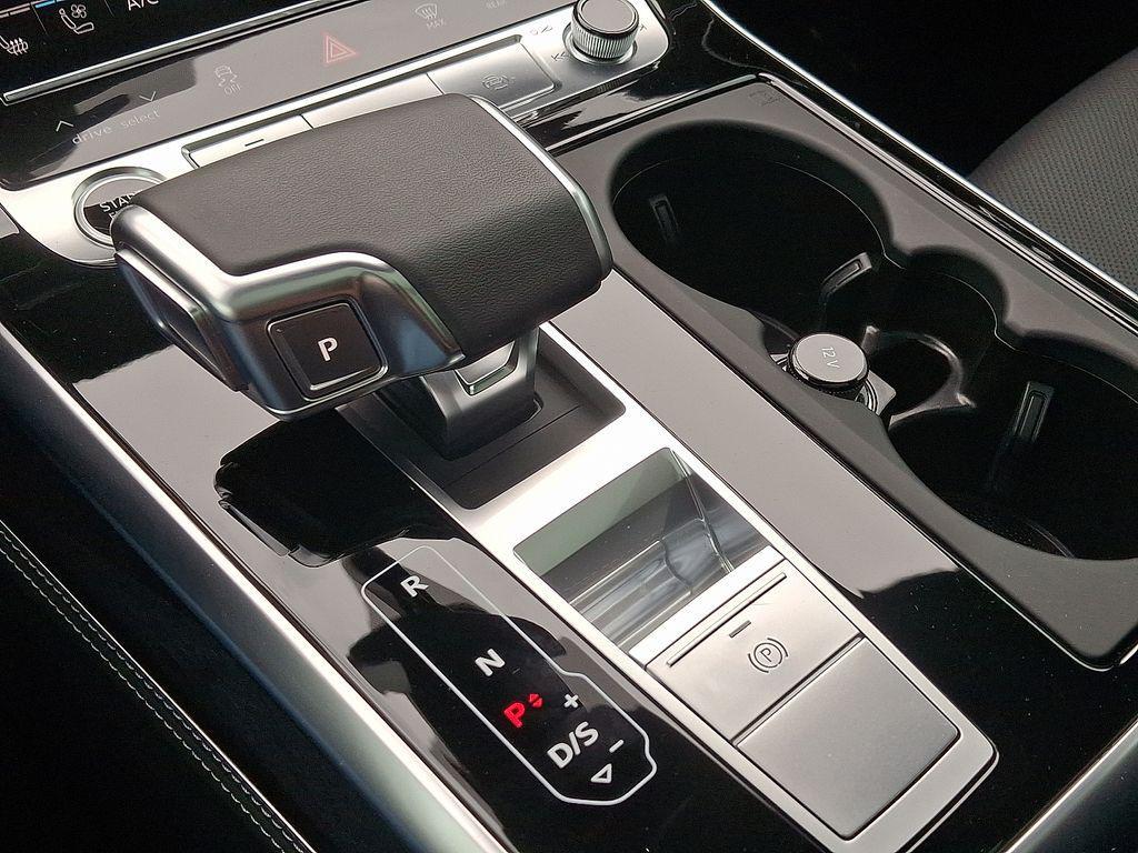 used 2025 Audi Q7 car, priced at $64,397