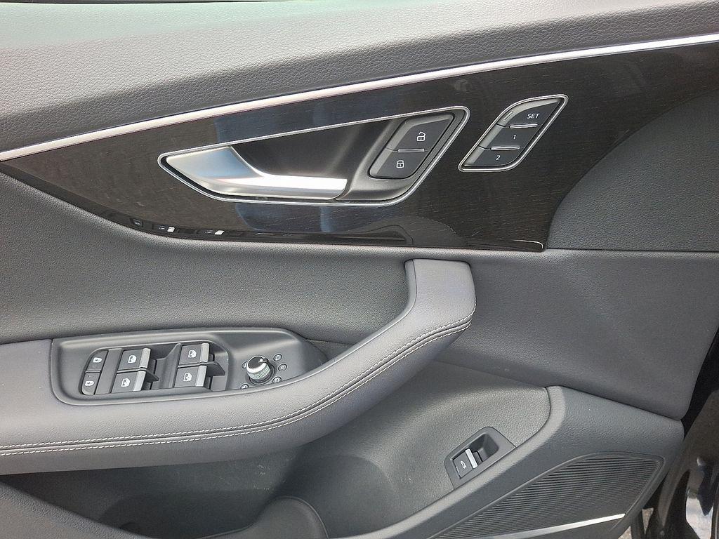 used 2025 Audi Q7 car, priced at $64,397