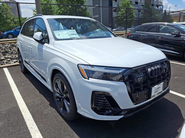 new 2025 Audi Q7 car, priced at $77,580