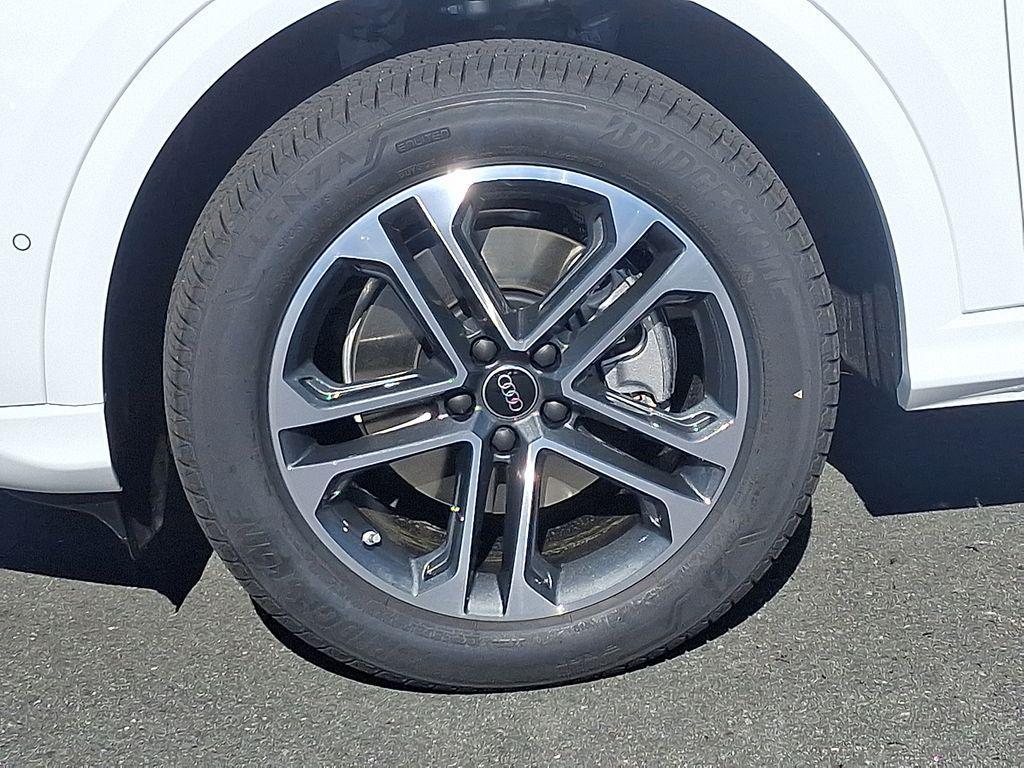 new 2025 Audi Q5 car, priced at $57,065