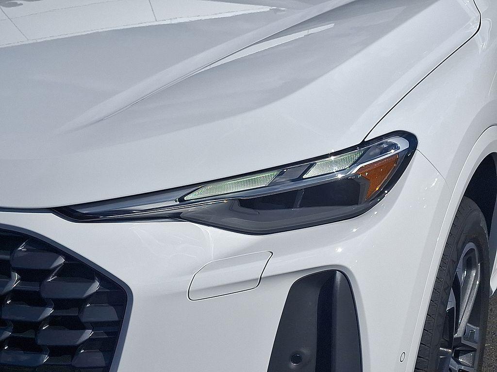 new 2025 Audi Q5 car, priced at $57,065