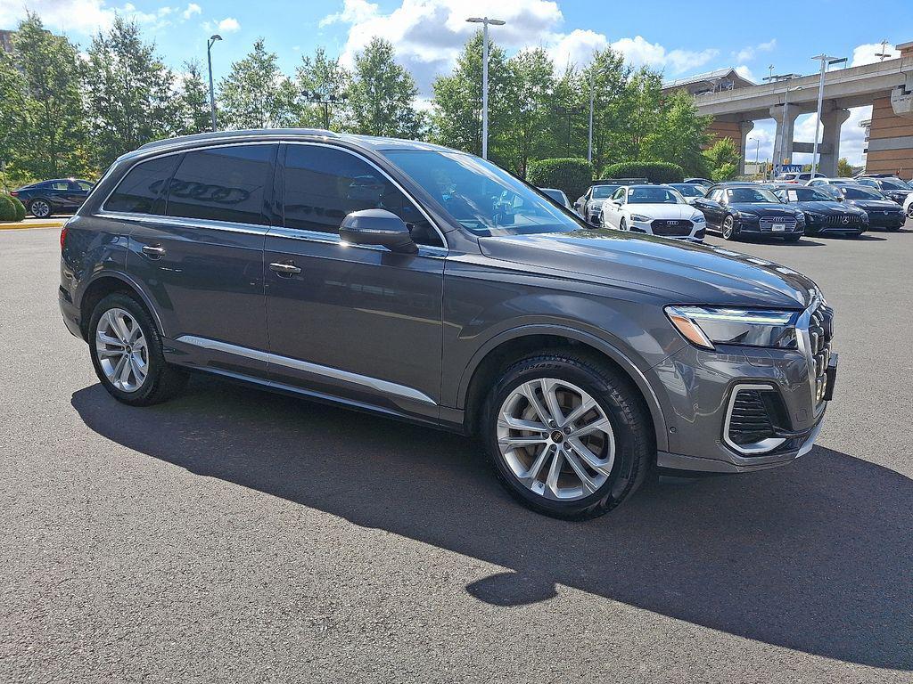 used 2025 Audi Q7 car, priced at $52,992