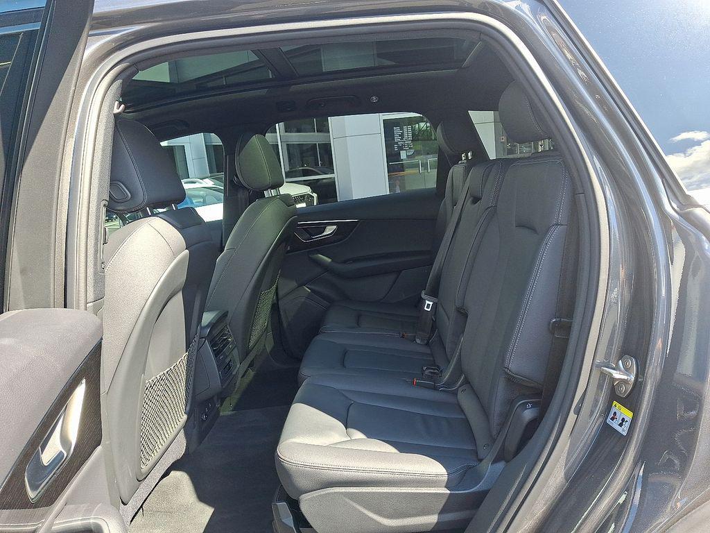 used 2025 Audi Q7 car, priced at $52,992