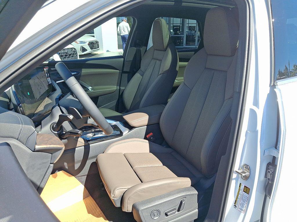 new 2025 Audi Q5 car, priced at $61,950