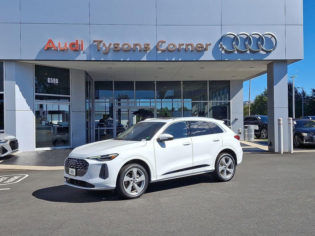 new 2025 Audi Q5 car, priced at $61,950
