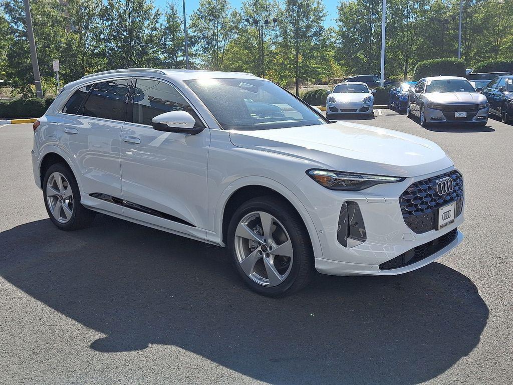 new 2025 Audi Q5 car, priced at $61,950