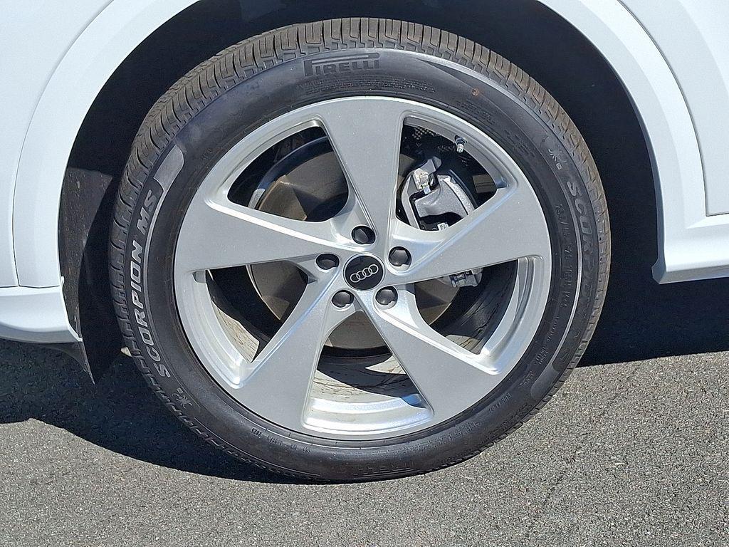 new 2025 Audi Q5 car, priced at $61,950