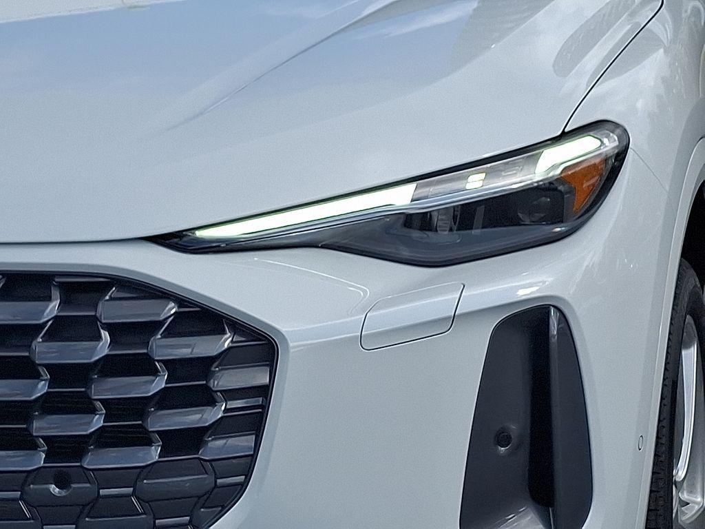 new 2025 Audi Q5 car, priced at $61,950