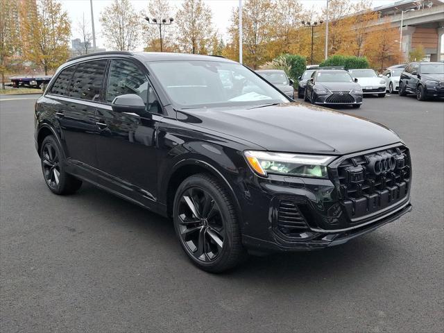 new 2025 Audi Q7 car, priced at $77,735