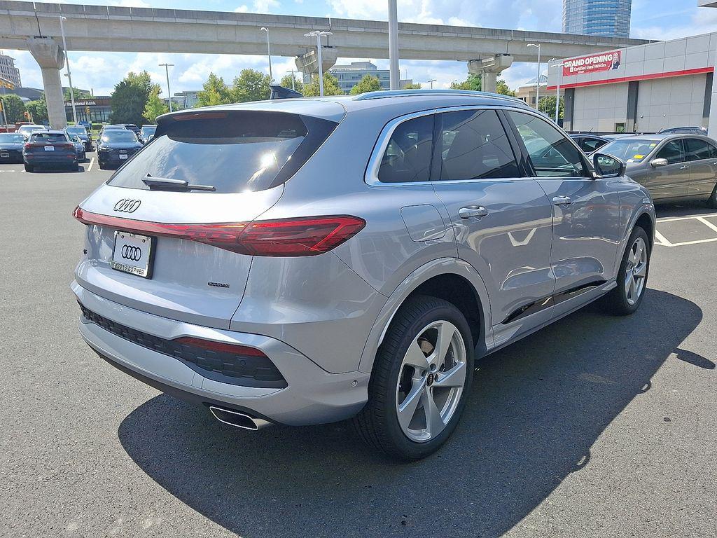 new 2025 Audi Q5 car, priced at $61,300