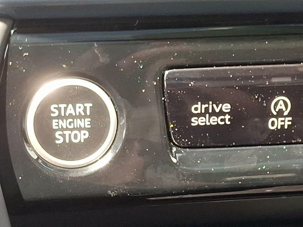 new 2025 Audi Q5 car, priced at $61,300