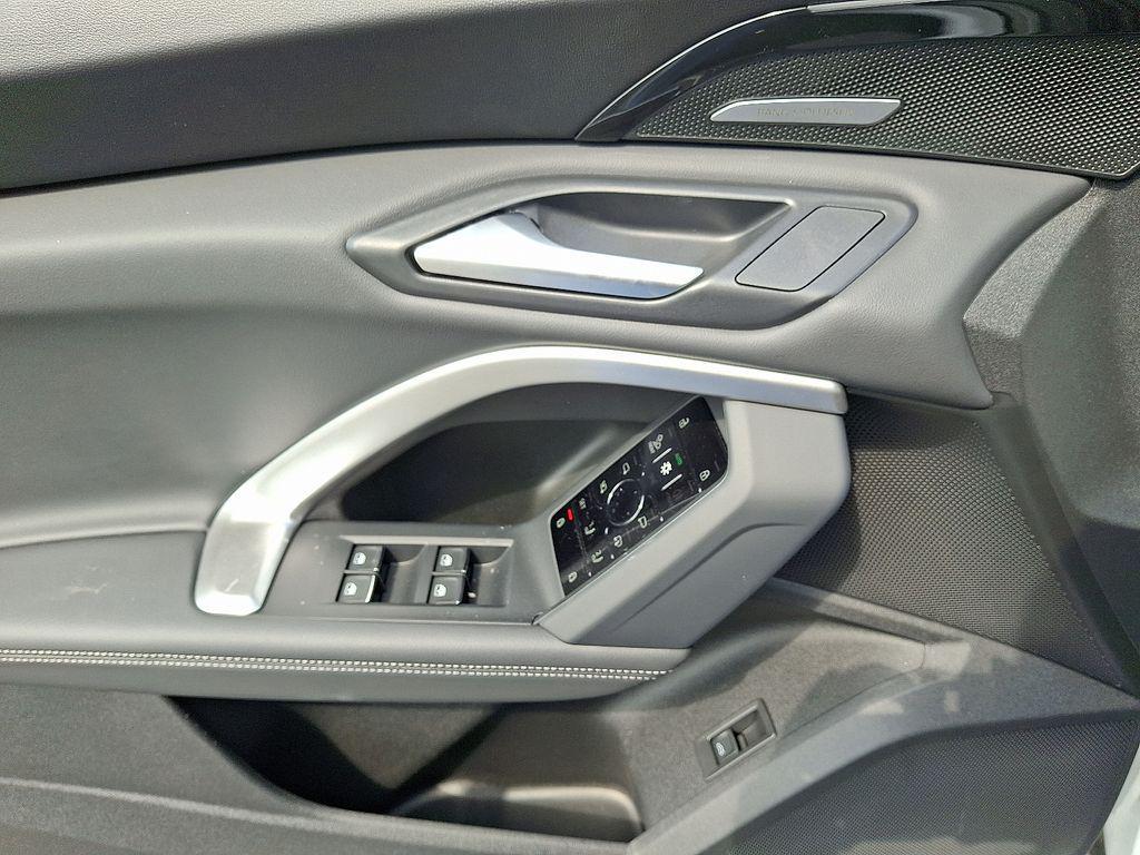 new 2025 Audi Q5 car, priced at $61,390