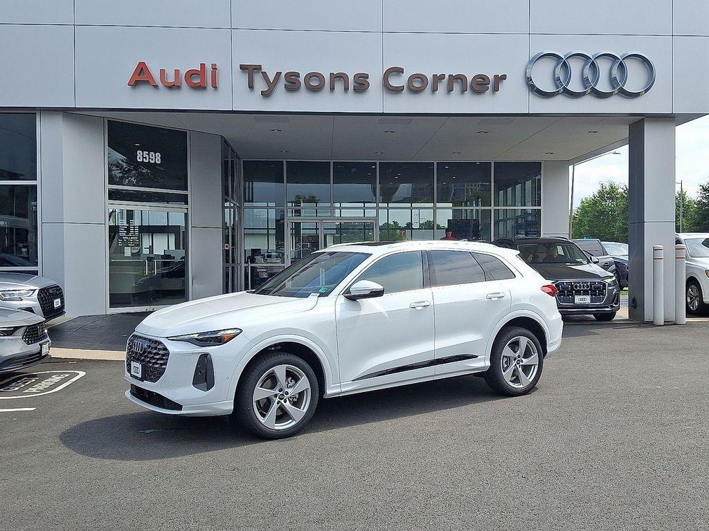 new 2025 Audi Q5 car, priced at $61,390