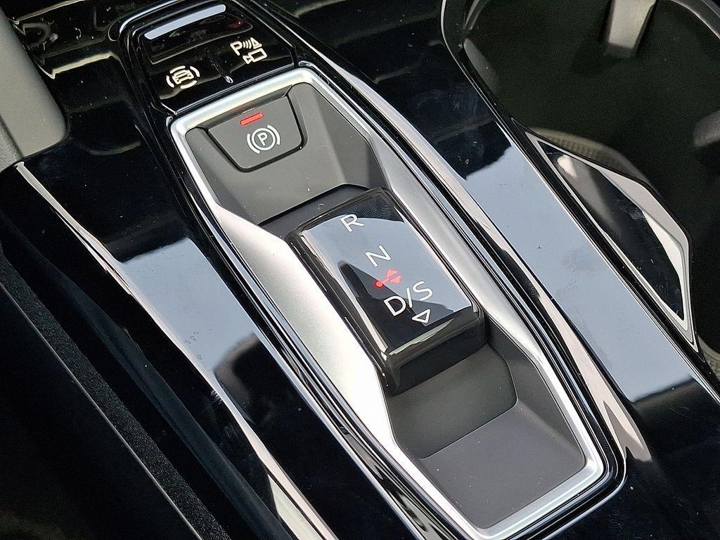 new 2025 Audi Q5 car, priced at $61,390